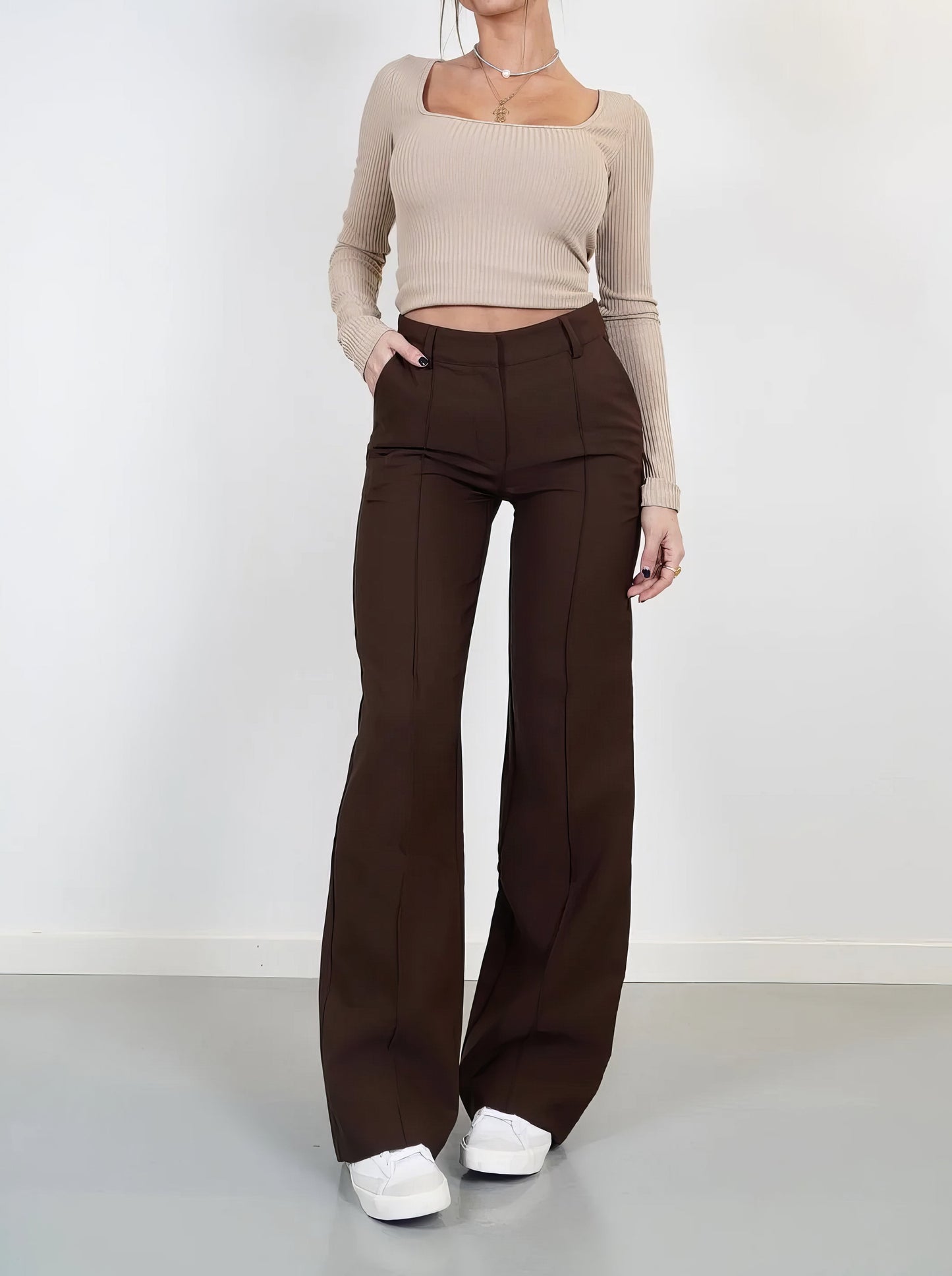 Lina - Elegante Rechte Comfortabele Hoge Taille Broek met Zakdetails