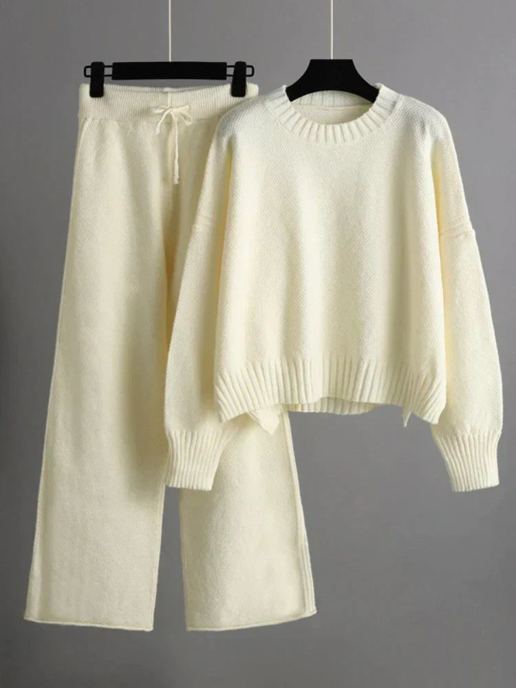 Felicitas - Luxueuze Tricot Set met dikke kraag