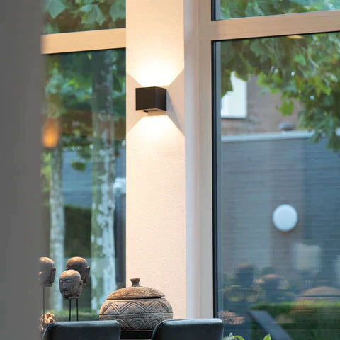 ZenGlow Kubusvormige Unieke Muurlamp voor een Warme Gezellige Sfeer voor Binnen en Buiten