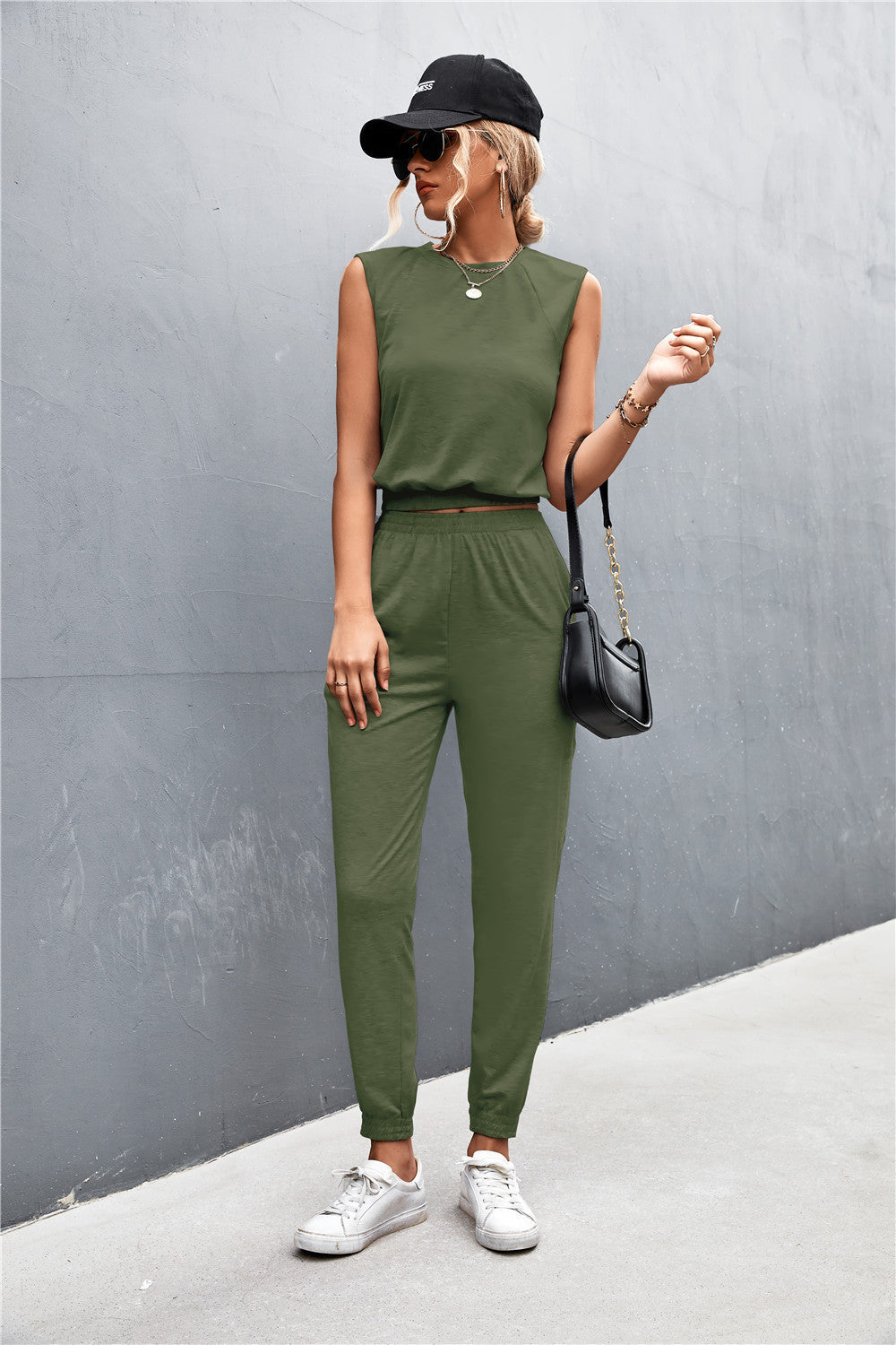 Yara  - Klassiek Tweedelige Set van Mouwloze Hoge Hals Top en Comfi Broek met Hoge Elastische Taille
