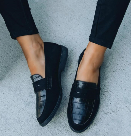 Sophia - Zwarte Croc-Embossed Loafers