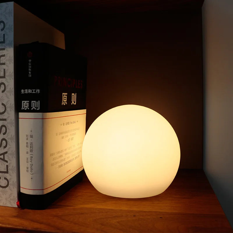 AuraBall - Dynamische Moderne Kleur Veranderende LED Bal Tafellamp