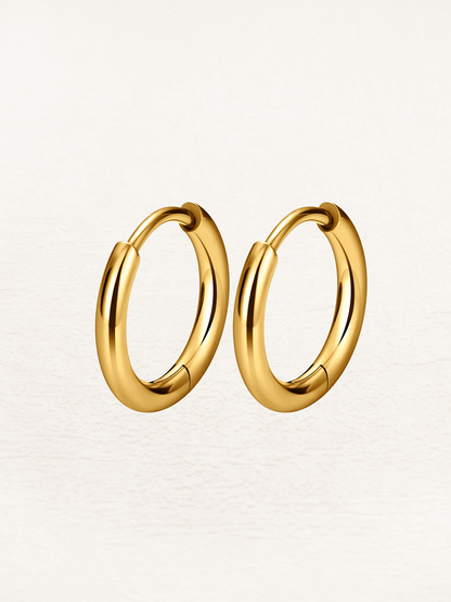 Anouschka - Basic Huggie Hoops Goud