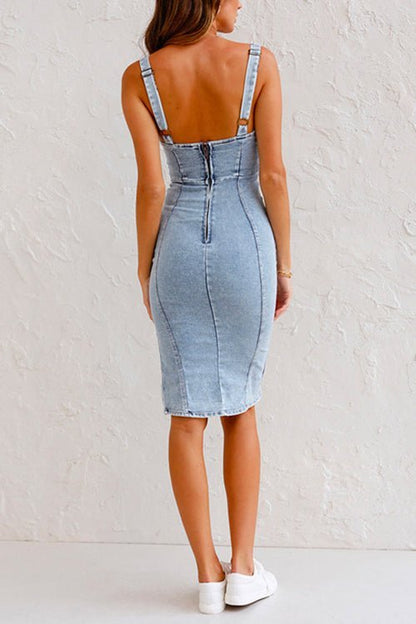 Mila - Elegante Vrouwelijke Denim Jurk met Verstelbare Bandjes en Slit