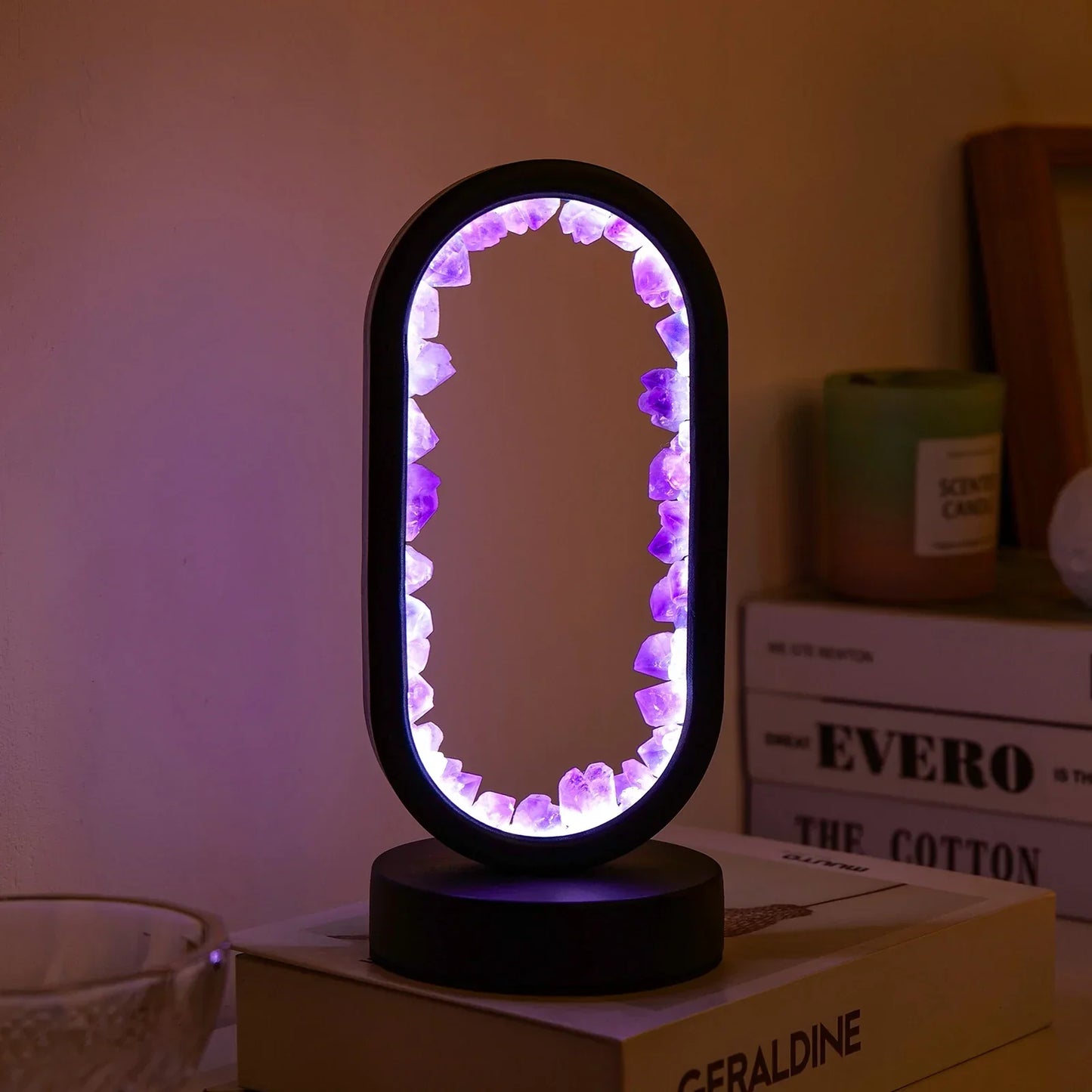 AuraStone - Open Moderne Natuurlijke Kalmerende Amethist Kalmte Lamp met Edelstenen Binnenkant Rand