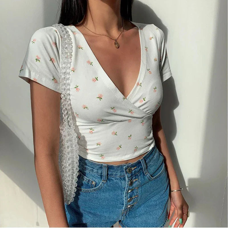 Freya - Dames Vintage Bloemenprint Crop Top met Slim Fit, Korte Mouwen en V-hals
