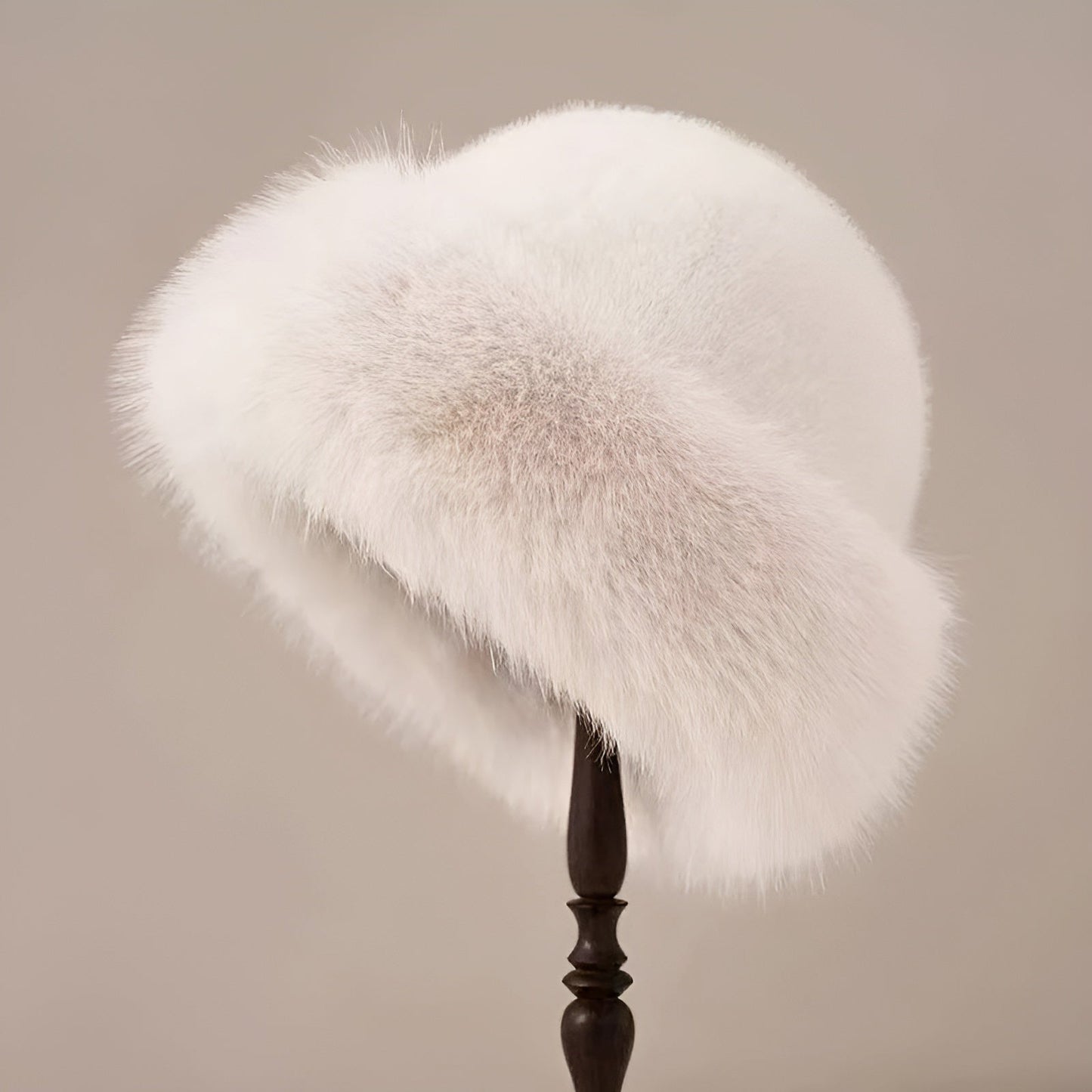 Jacinta - Luxueuze Faux Bont Hoed met Vintage Flair