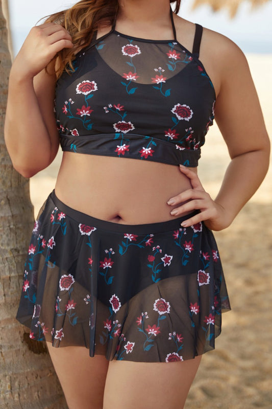 Julia - Zwarte Plus Size Tweedelige Bikini Set van Broek Rokje en Haltertop Transparant met Rode Bloemetjes en Verstelbare Bandjes