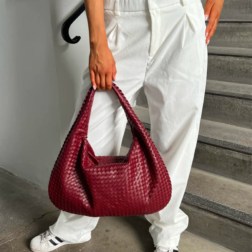 Aranka Gewoven Ruim Design Schoudertas de Musthave Tas van het Jaar