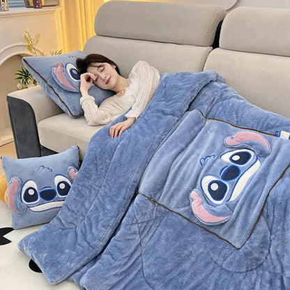 CozyCush: Verander je comfort met onze deken- en kussenset